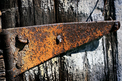 Rusty Hinge